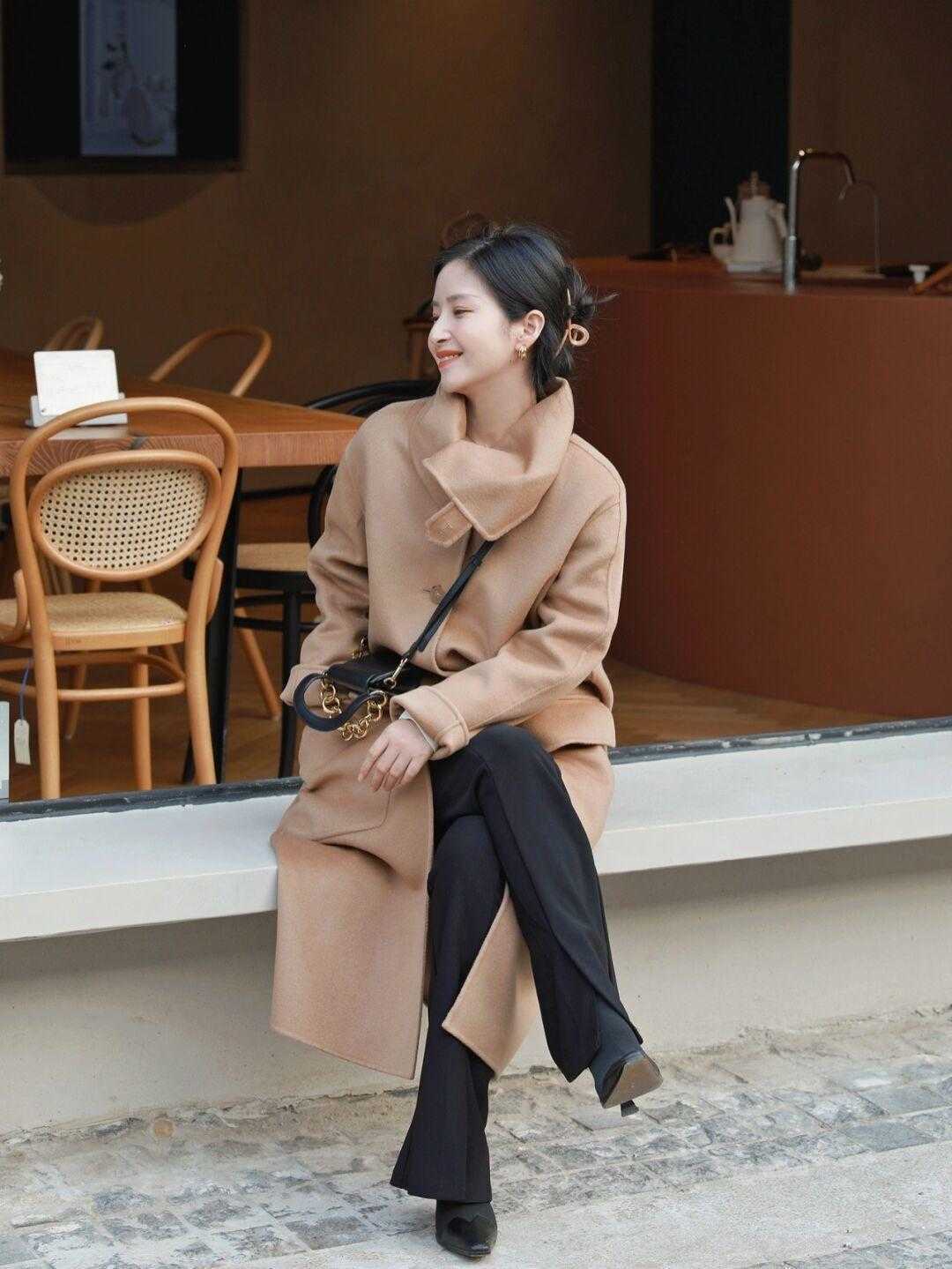大地色|30+的女人,过冬穿搭要精致减龄,这些技巧更时尚有气质