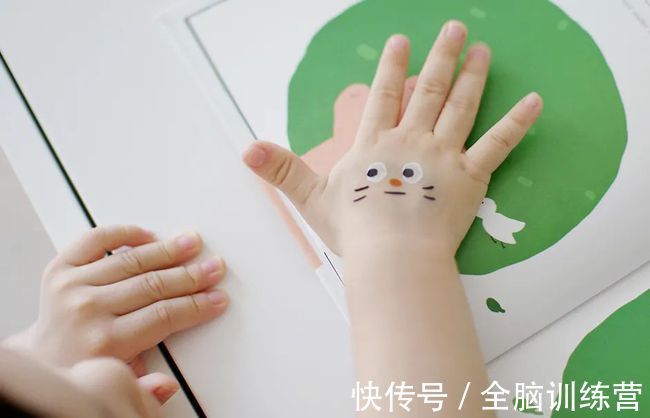 手指|7个常玩的手指游戏,促进宝宝大脑发育!