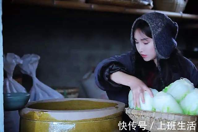 李子柒腌泡菜视频,被韩国网友围观,奇思妙想的脑回路