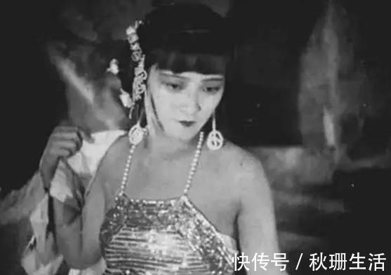 女妖精$最老版的西游记为啥会被永久禁封?你看看里边女妖精穿的是什么?