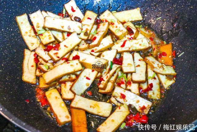 食材|这食材孩子要常吃,花不几个钱,能补充钙质,促进骨骼发育!