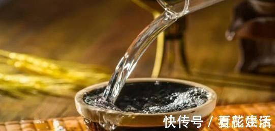 酒精肝|經常喝酒的人，要記住“3不，3吃”，幫你遠離“酒精肝”！