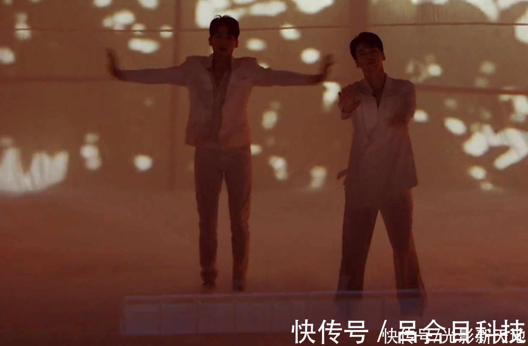 网曝林志炫要退出《哥哥》，节目中表现败好感，过生日没人送礼物