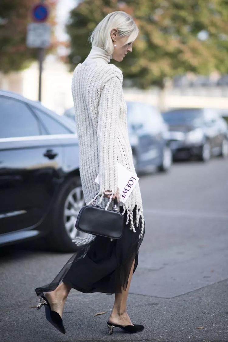 百褶裙|大毛衣+裙子, 才是2020秋冬最时髦的打开方式!