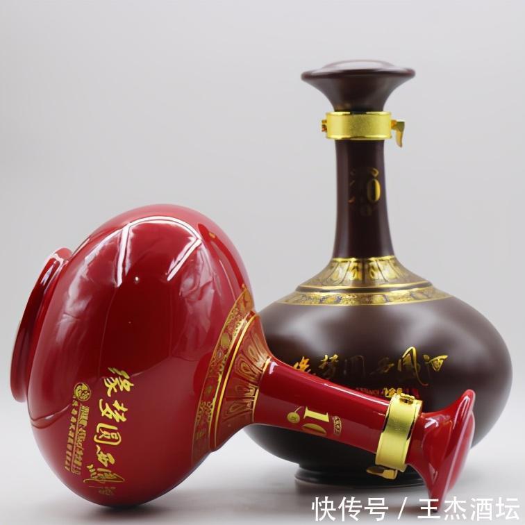 存酒|为何喜用陶瓷酒坛存酒?分析瓷坛存酒的利与弊,主要有这几点