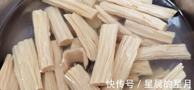 黑木耳|冬天,吃鱼吃肉不如吃它,蛋白质比牛肉高,营养全面,健脑又补钙!