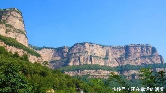 老年|法国姑娘到山西旅游，游玩三天后懵了：你管这个叫做“村庄”？