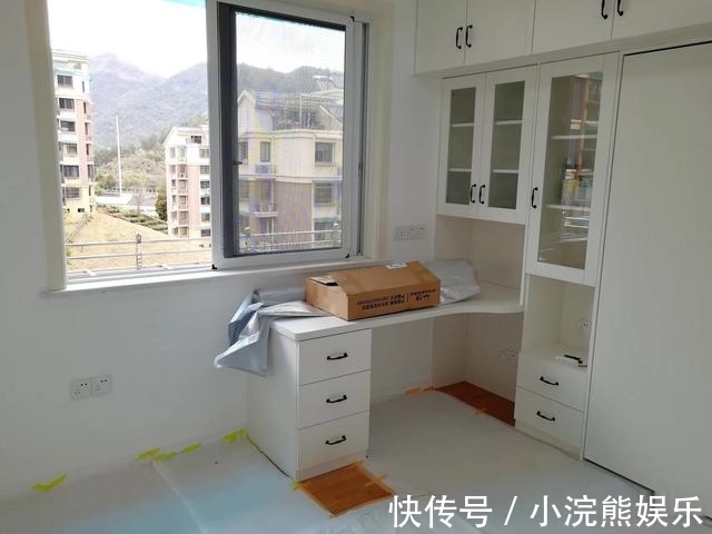 吊顶|别再傻乎乎做吊顶啦,他家只是贴石膏线条,效果还不错,分享一下