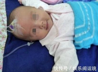 头围|满月的宝宝会翻身,婆婆天天炫耀说“神童”,知道原因后跪地大哭
