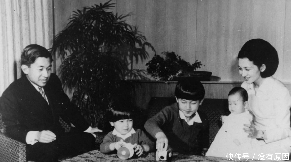 美智子|日本皇室的悲剧:飞上枝头的皇后,生育机器,拒绝和天皇合葬