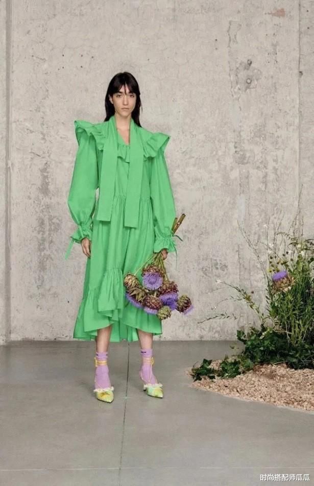 2021年春夏“流行色”上线，显白不挑人，跟着穿就对了