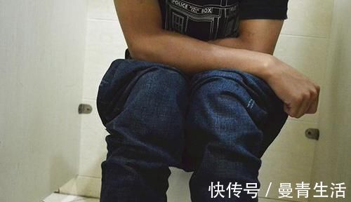 槐角|经常便秘怎么办喝水时加点东西，堪称肠道“推粪机”，轻松排便