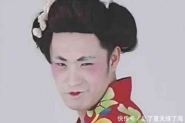 公寓|电视剧的cos角色,爱情公寓一股泥石流,吕布形象应该算经典了