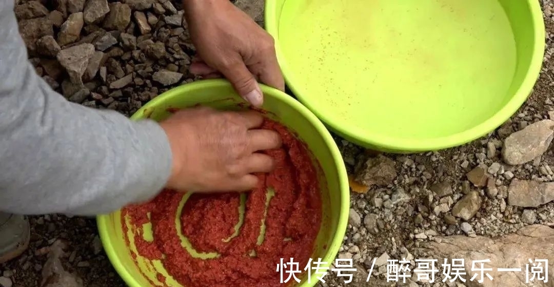 都说冷天饵料要“腥”,为啥加了也没鱼咬钩?这4个原因是关键!