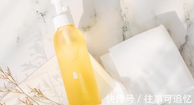 清洁 卸妆不对,护肤白费!教你几招选对卸妆产品,干净不闷痘!