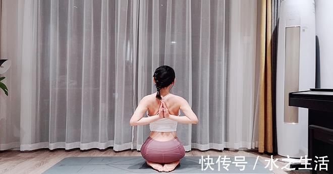 肩部|瑜伽开肩术，打开你的肩，彻底告别含胸驼背