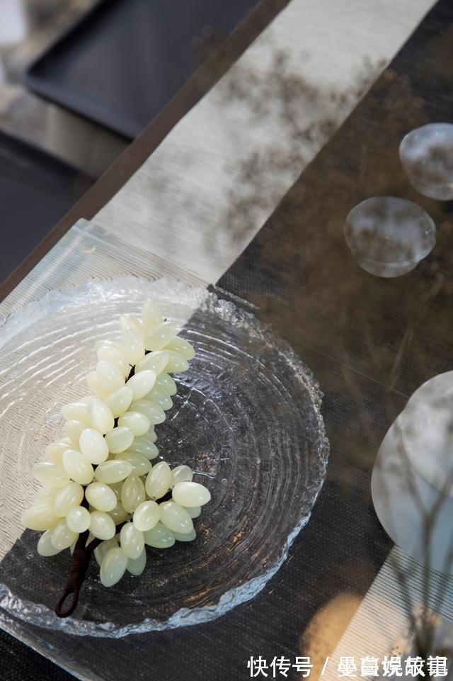 书房|这对夫妻晒出146㎡之家,一点都不豪华的“中式”,却被深深迷住