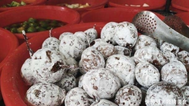 犹如|有种水果仅乒乓球一般大,生吃犹如“嚼蜡”,浸泡甘草汁才最美味