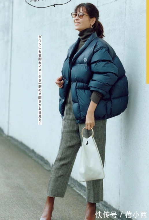 半身裙 为什么日本女生穿“羽绒服”,好像很普通却越看越耐看?来看答案