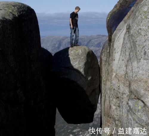 英国|三大“神石”！英国的是奇迹，挪威的神奇，中国的只有四个字！