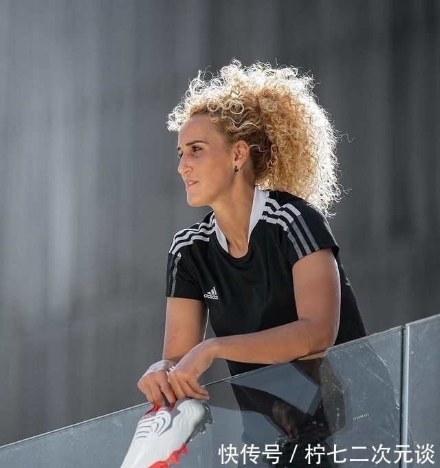 幕后黑手|法国31岁女足队员遭俩男子殴打,需缝针错失欧冠,队友是幕后黑手