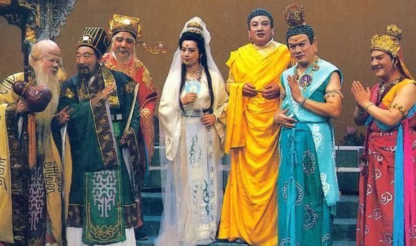 大闹天宫|难怪孙悟空敢大闹天宫,原来他有个强大的姐姐,如来也得让她三分