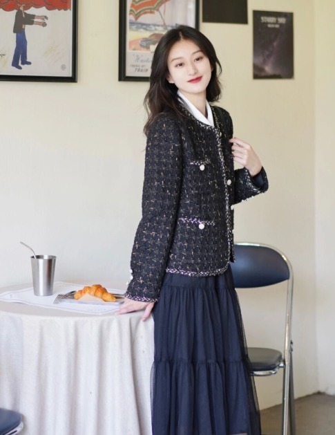 秋冬|不显老也不装嫩,入冬后流行的小香风快来试试,穿出优雅知性!