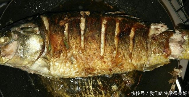 做红烧鱼时,最忌讳直接下锅,红烧前多加两步,鱼肉鲜美不腥