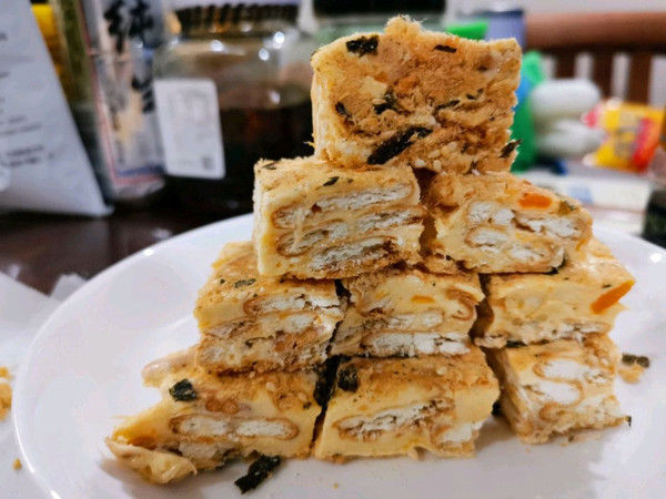 电饭煲|咸蛋黄肉松雪花酥