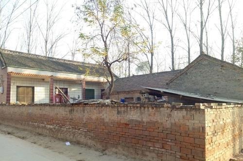违法|自家宅基地盖房也违法？这几点农民要注意，三类情况真会违法！
