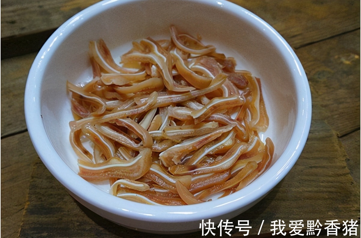 凉拌猪耳朵|夏季吃一碗营养价值丰富的凉拌猪耳朵到底有多爽？快跟我学吧