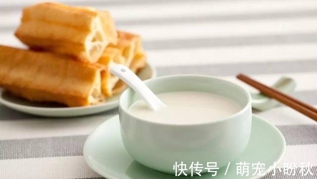 糖尿病患者|糖尿病不能喝豆浆？医生提醒：若想胰岛正常，3种食物不妨忌口