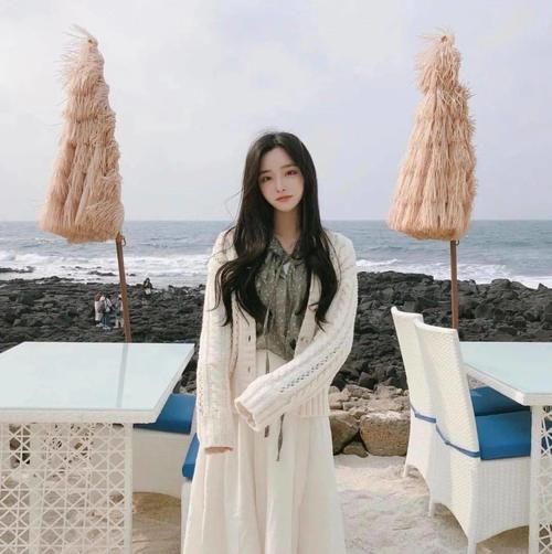 把裤子脱了 ！早春巨撩的18条裙子，美到犯规 ！