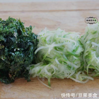  萝卜丝|萝卜丝荠菜海蛎肉饺子