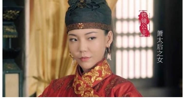 “失宠”的吴莫愁：从1.3亿代言费到小县城卖唱，她得罪了谁？