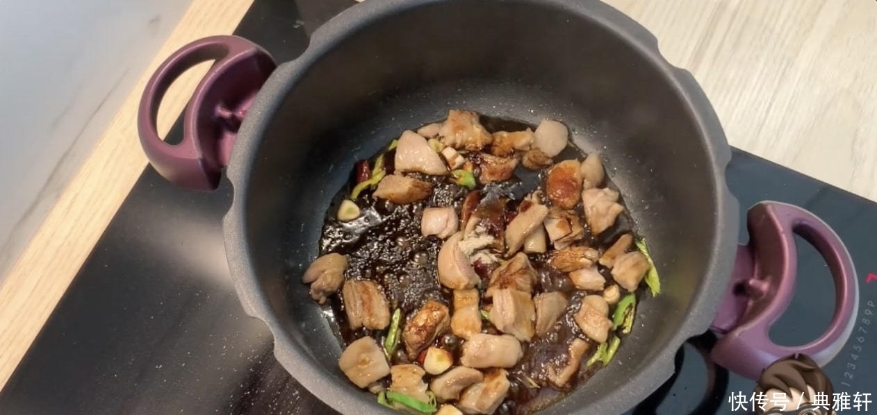 羊肉不止可以做烧烤，其实炖着吃更香，教你做超下饭的红烧羊肉