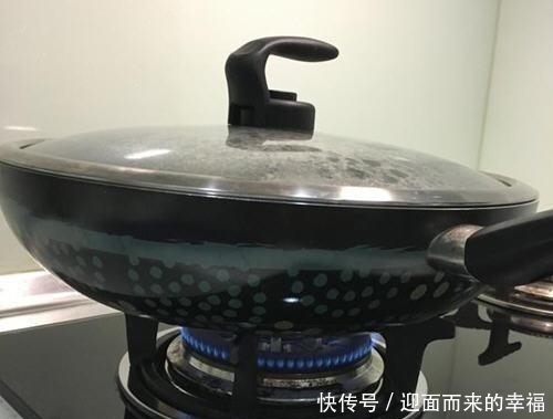 用水|教你10分钟把速冻饺子做成煎饺,终于不用水煮饺子!