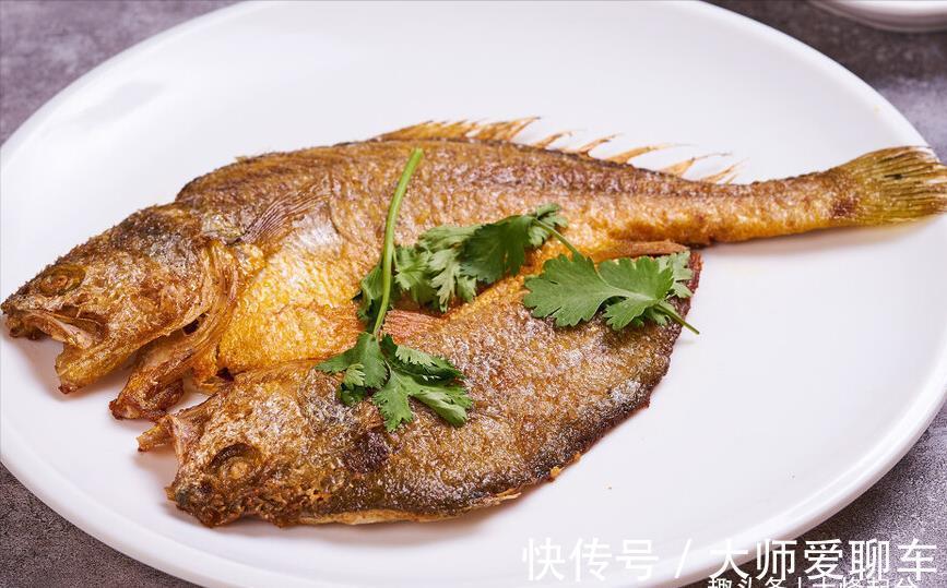 鱼肉|煎鱼要想不破皮，就不要直接下锅，多加2步，鱼皮不破不粘锅