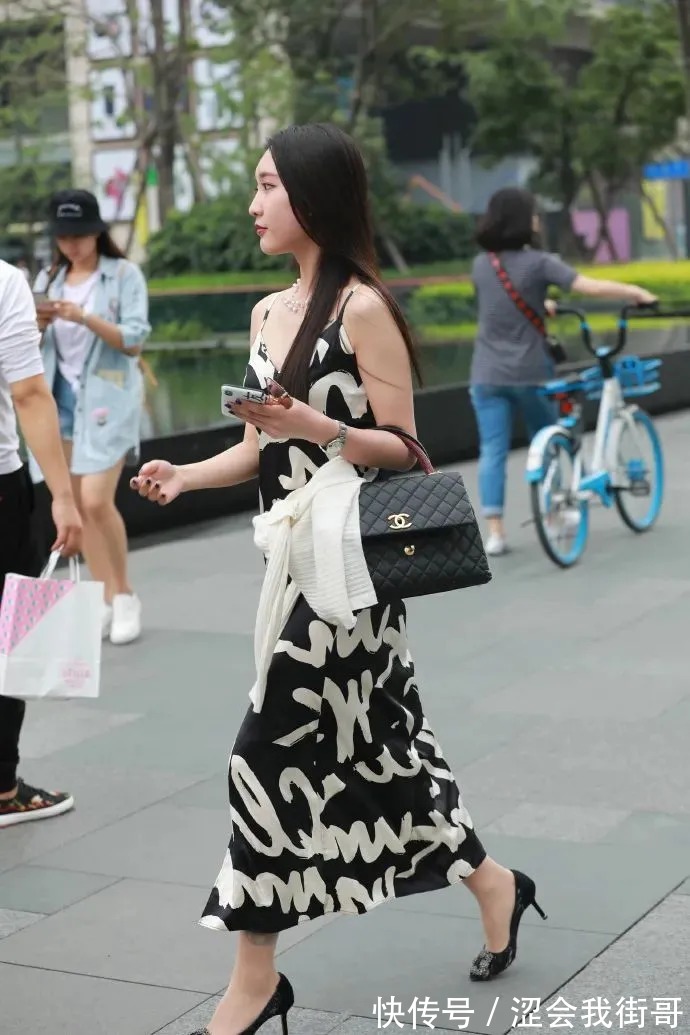 美女|街拍美女:连衣裙系列