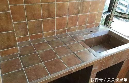 洗衣池|花500块在阳台上砌了个洗衣池，靓得一塌糊涂，又要被邻居模仿了