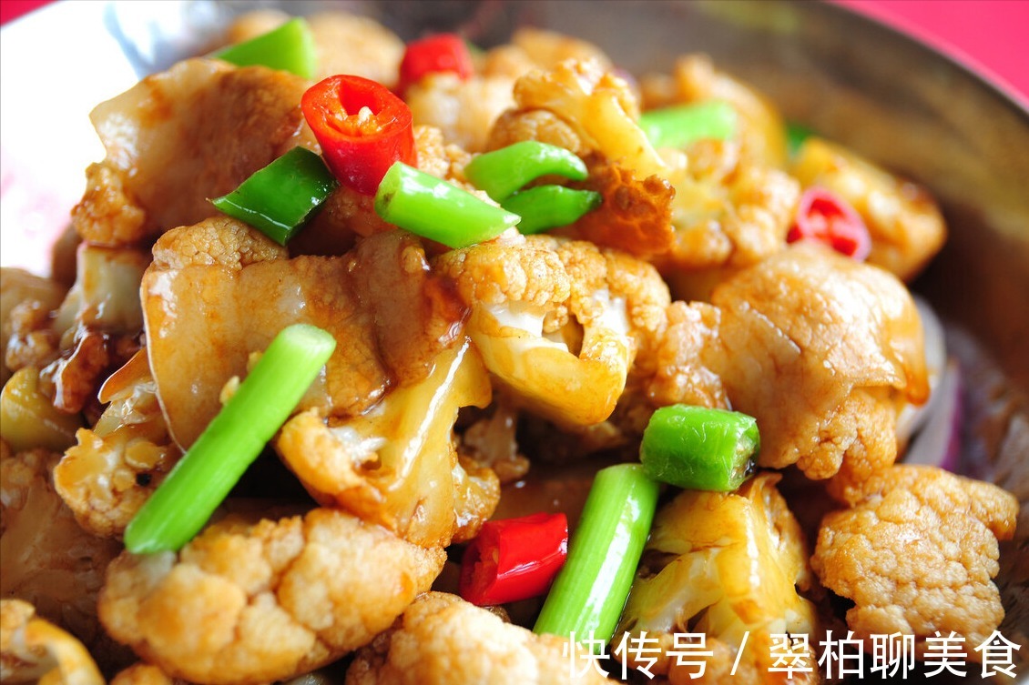 下饭|炒花菜好吃有诀窍，下锅前多做1步，出锅后又香又脆，十分下饭