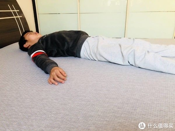 竹炭|换了新的床垫后，深睡时间竟然翻了将近3倍，这床垫换值了