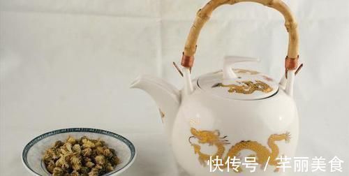 养生保健|山楂和它“天生一对”,坚持泡水喝,净化血液,给身体“大扫除”