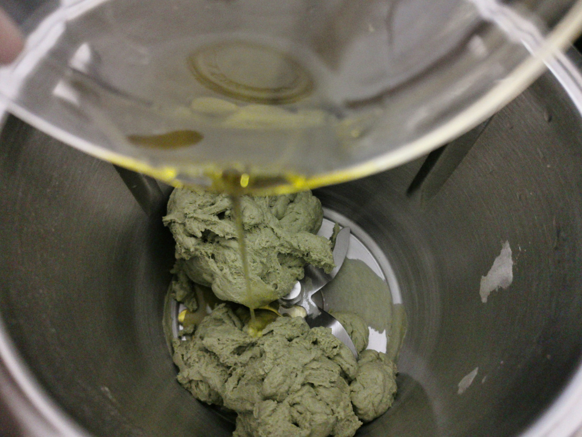 吃上瘾的全麦软欧包，低糖少油热量低，自己做真材实料比买的健康