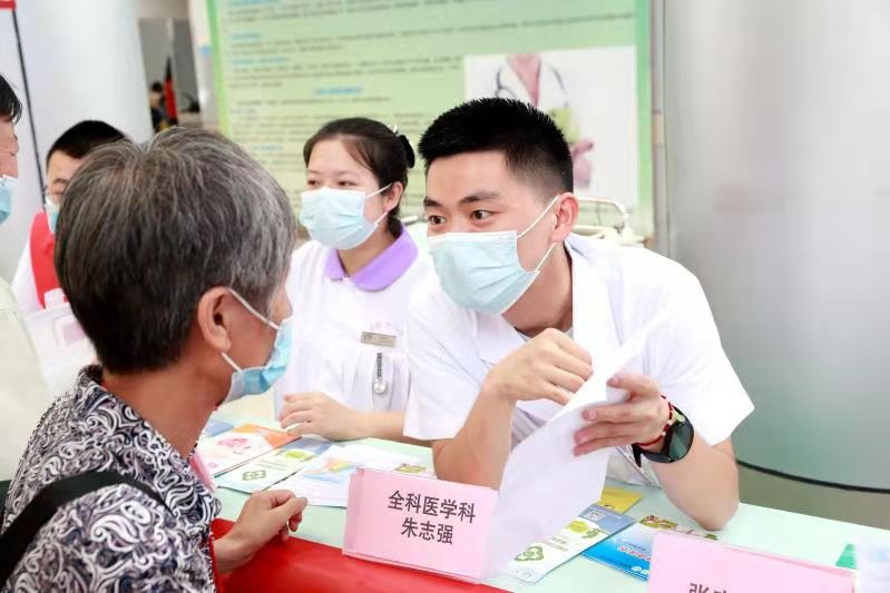 江津区中心医院|【我为群众办实事】江津区中心医院：关注老年健康，品味老年幸福