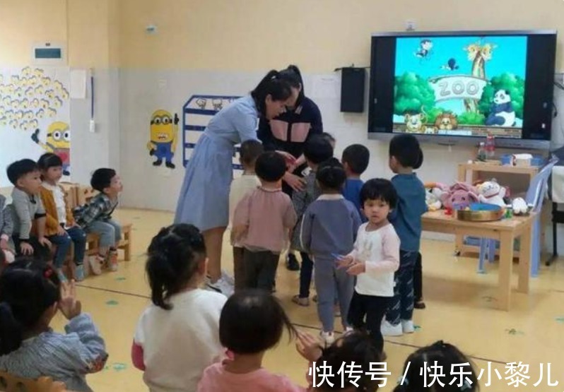 小林|幼儿园最晚接娃时间6点，宝妈踩点去却遭鄙视：原来背后有猫腻