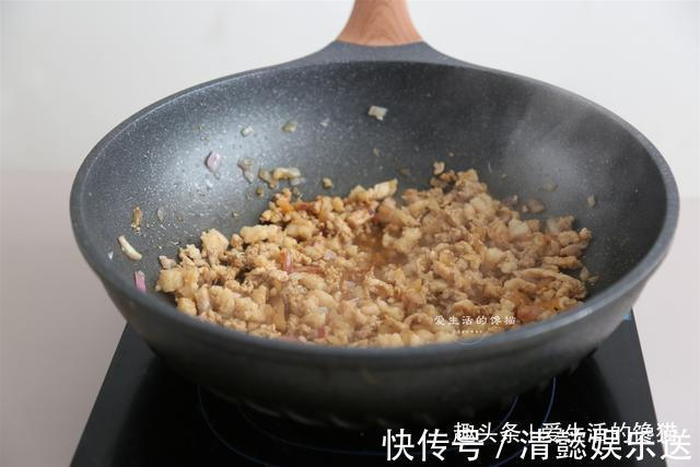 叉烧酱|做包子不要只会加酵母，多加一样，包子白又胖，冷了也不发硬