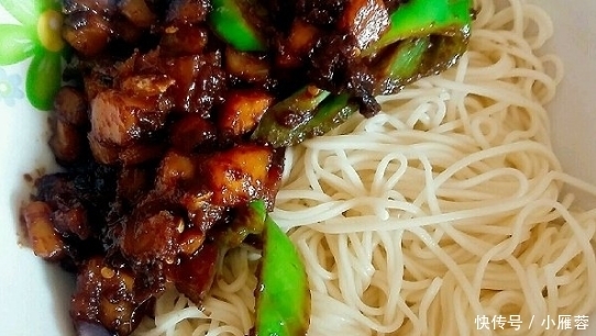 面条|面条最好吃的3种做法,简单易学还营养,孩子一下能吃一大碗