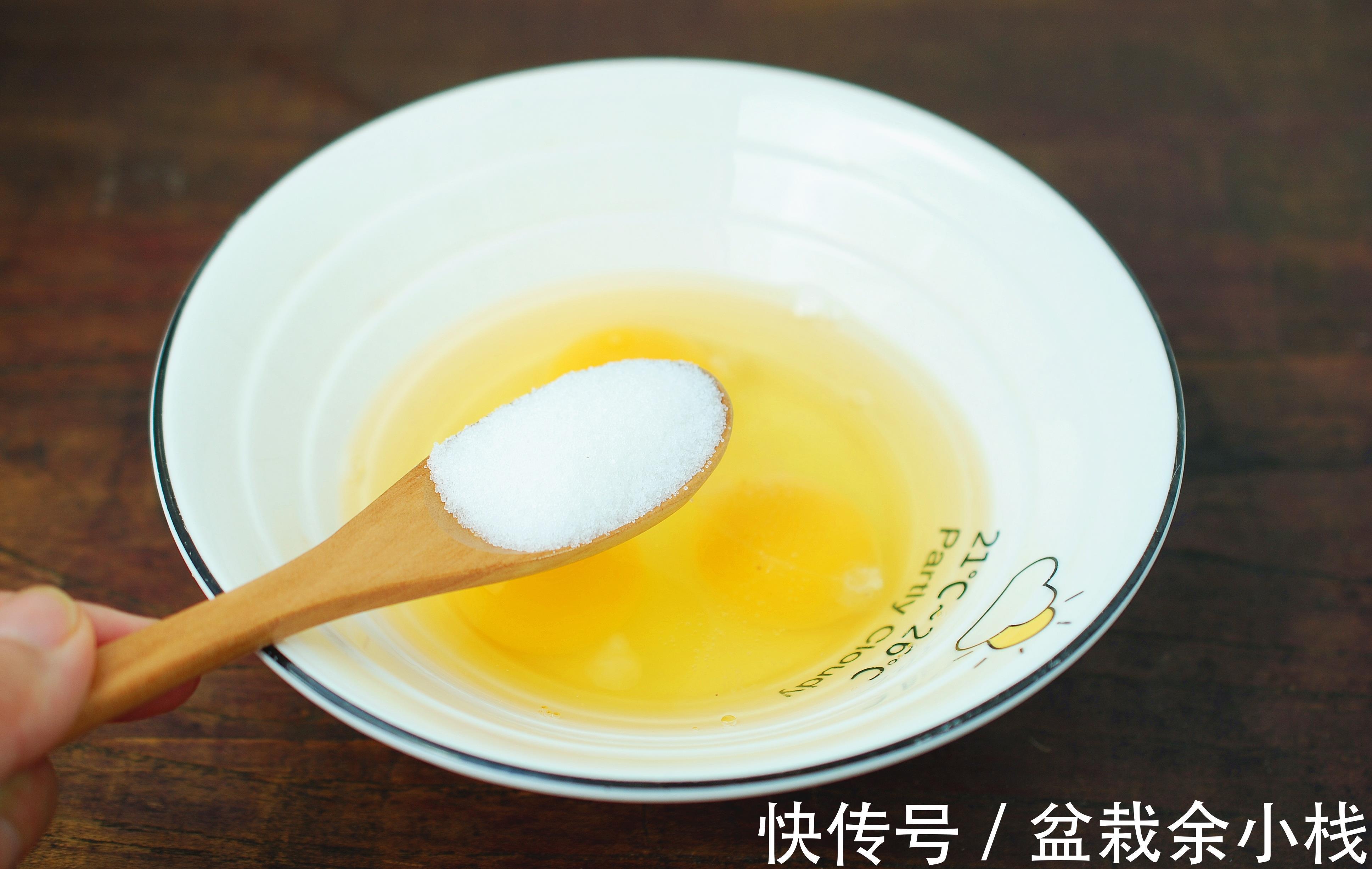 韭菜|这是婆婆烙的韭菜盒子，放了3天了还这么软，皮薄馅大，真香！