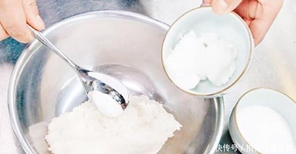 做红糖糍粑时,用大米还是糯米很多人都弄错了,难怪不软糯香甜